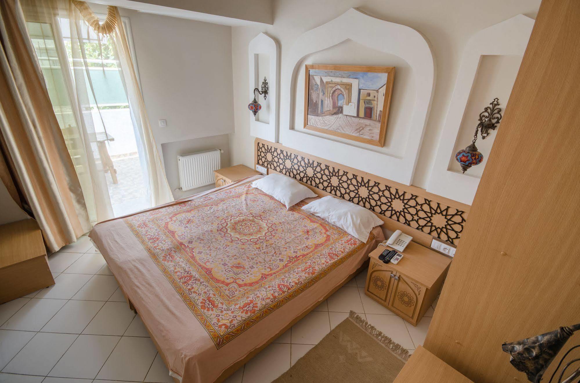 Hotel Saheb Ettabaa Tunis Extérieur photo