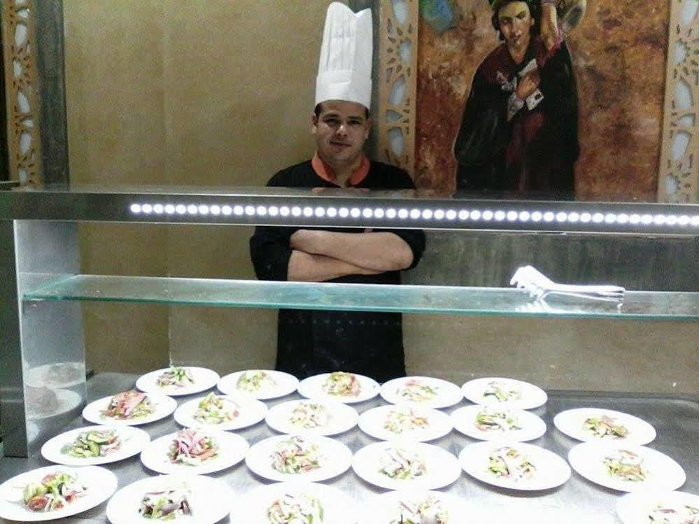 Hotel Saheb Ettabaa Tunis Extérieur photo